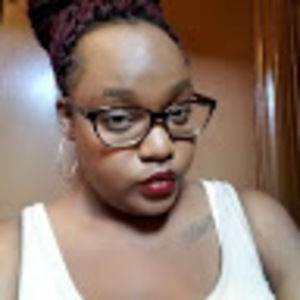 Meet your Posher, Adriana